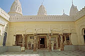 Khajuraho - Jain complex, Shantinath Temple 